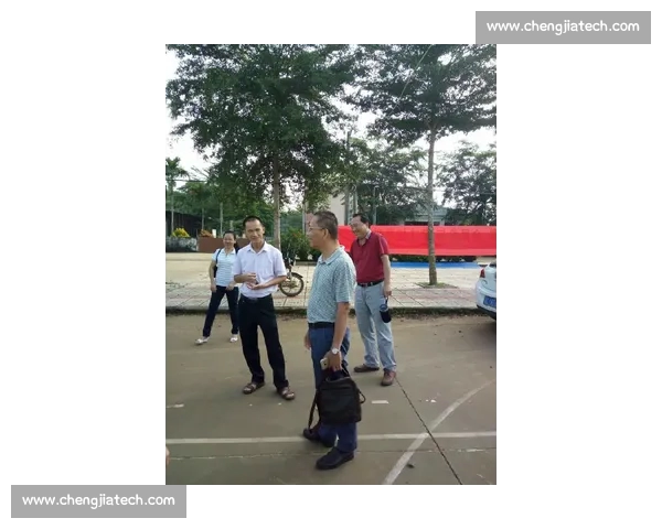 全面解析篮球赛事数据 提供精准分析与实时动态助力球迷决策 全面解析篮球赛事数据 提供精准分析与实时动态助力球迷决策